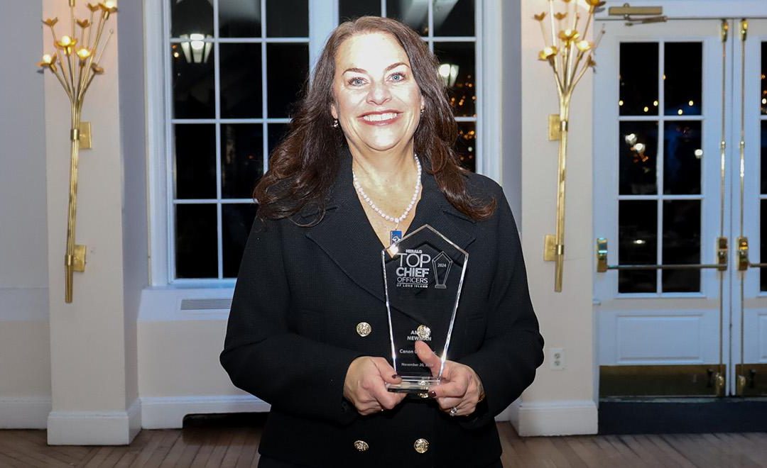 Canon Sr VP wins Award